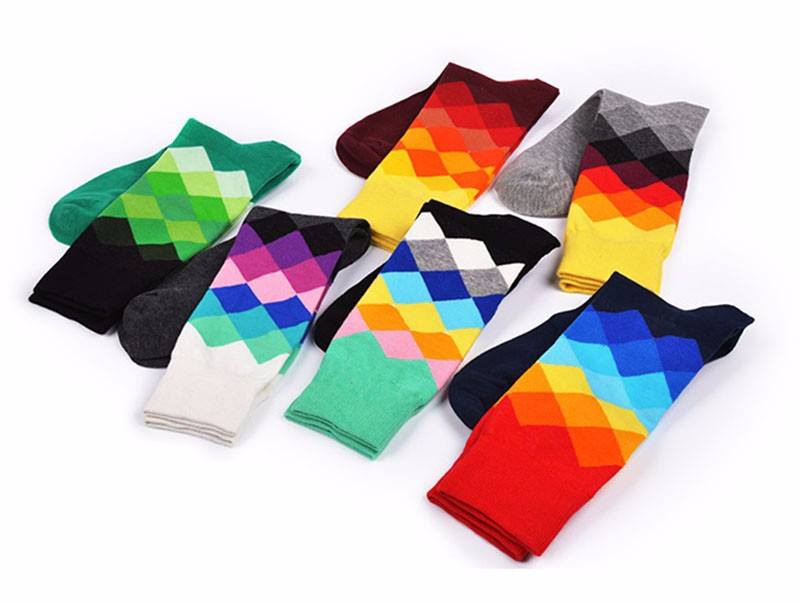 set-of-5-pairs-of-happy-colored-socks-7